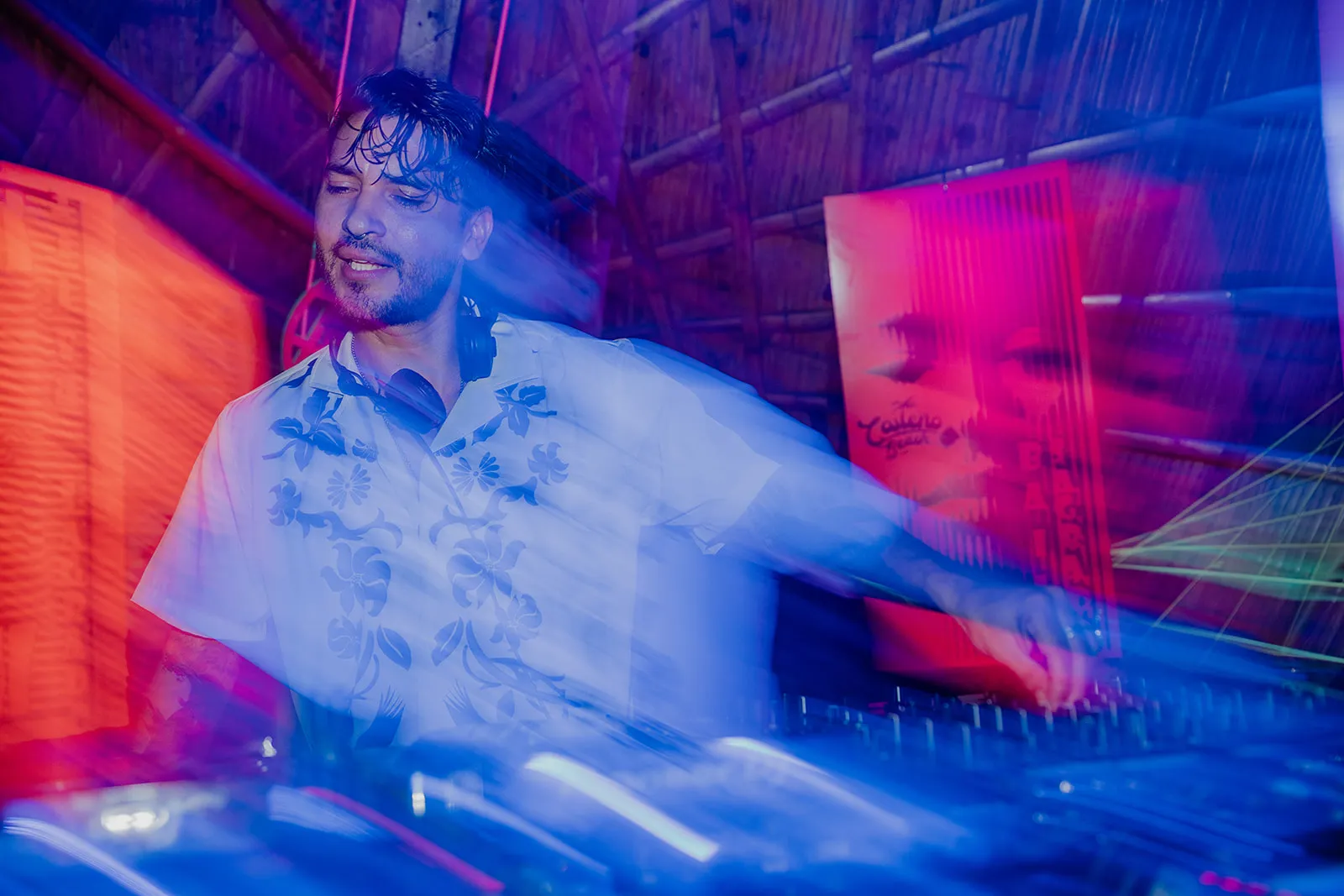 Motion blur in the booth